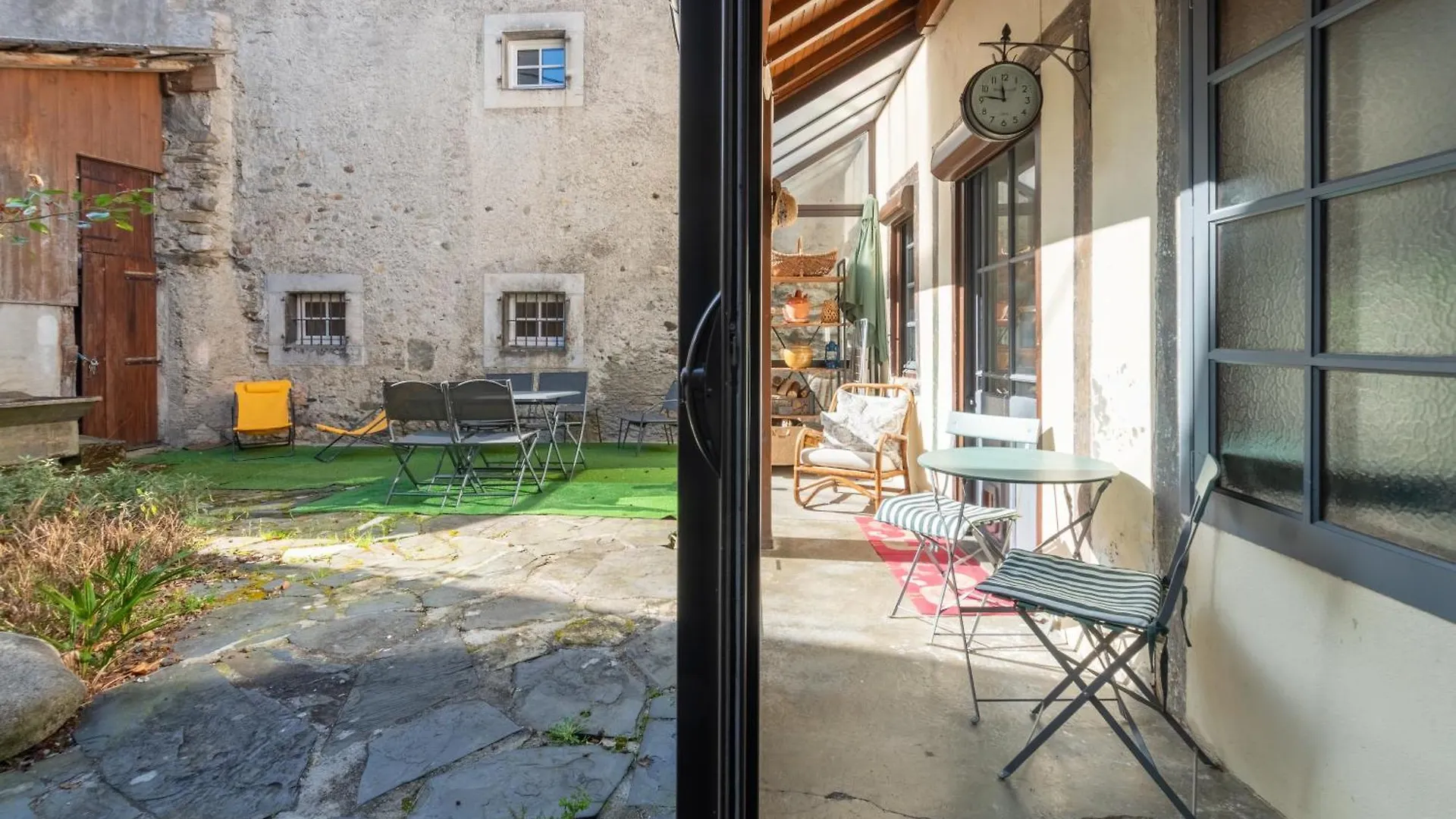 Casa de Férias Maison Cosy - Coeur De Village - Cour Privative Bagnères-de-Bigorre